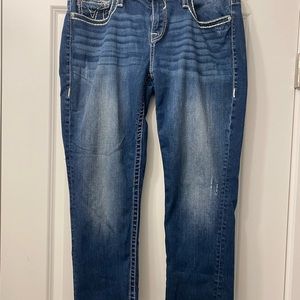 Like new Vigoss capris sz 14